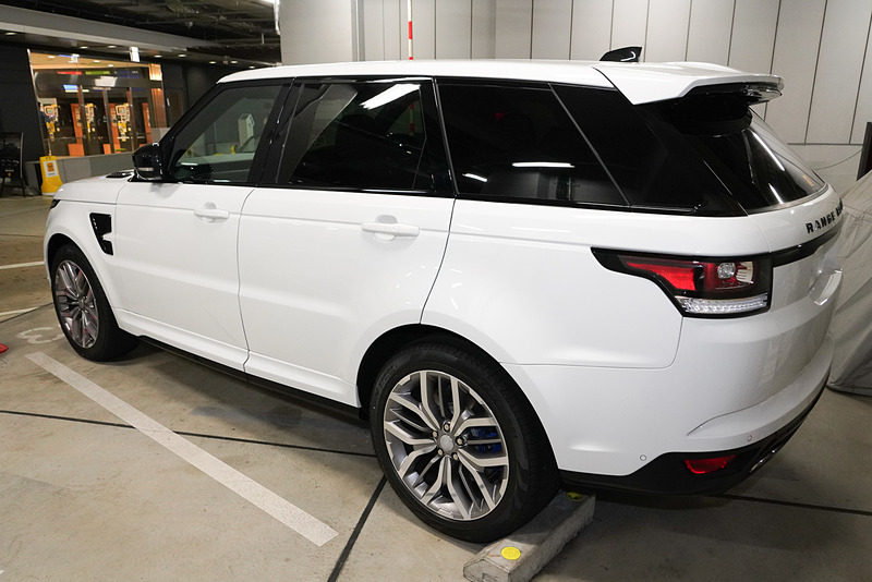 ランドローバー「レンジローバー スポーツ SVR」