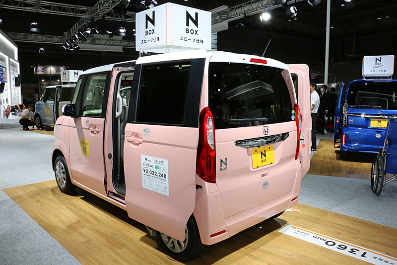 N-BOX スロープ仕様（4WD）