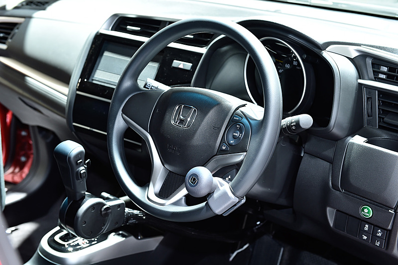 運転席にHonda・テックマチックシステム Dタイプを装着