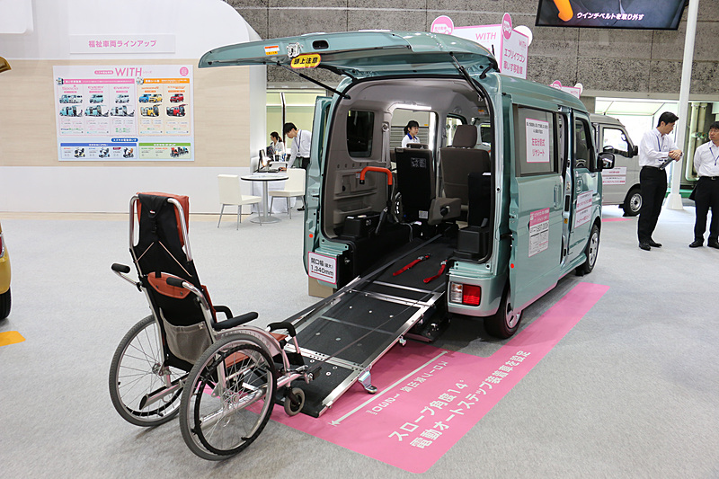 エブリイワゴン 車いす移動車