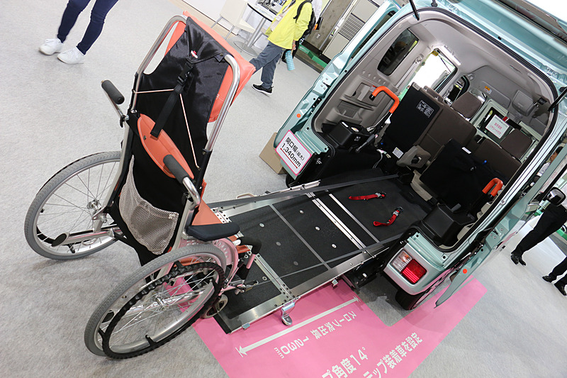 エブリイワゴン 車いす移動車