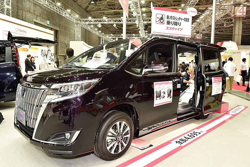 エスクァイア 車いす仕様車（スロープタイプ） タイプI 車いす2脚仕様