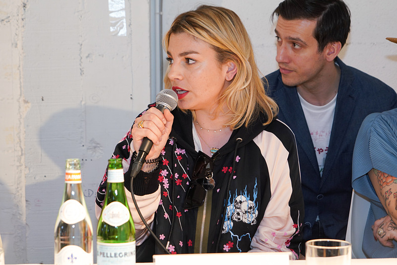 ポップアーティストのエンマ（EMMA）さん