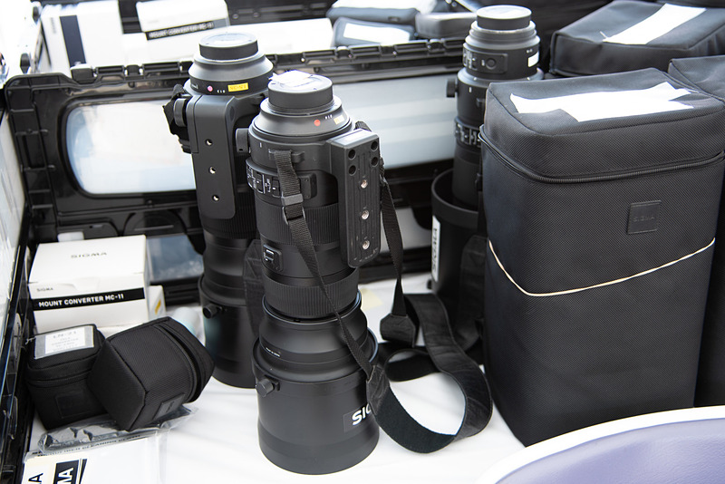 各種の超望遠レンズが用意されている