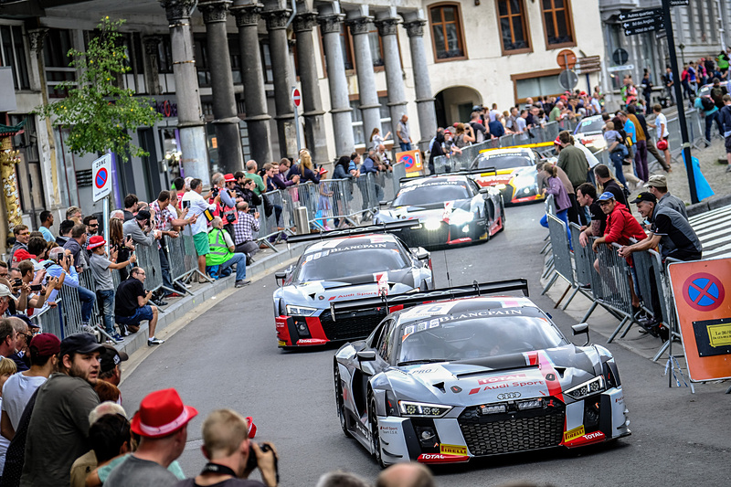 2017年スパ24時間レースでの公道パレード風景