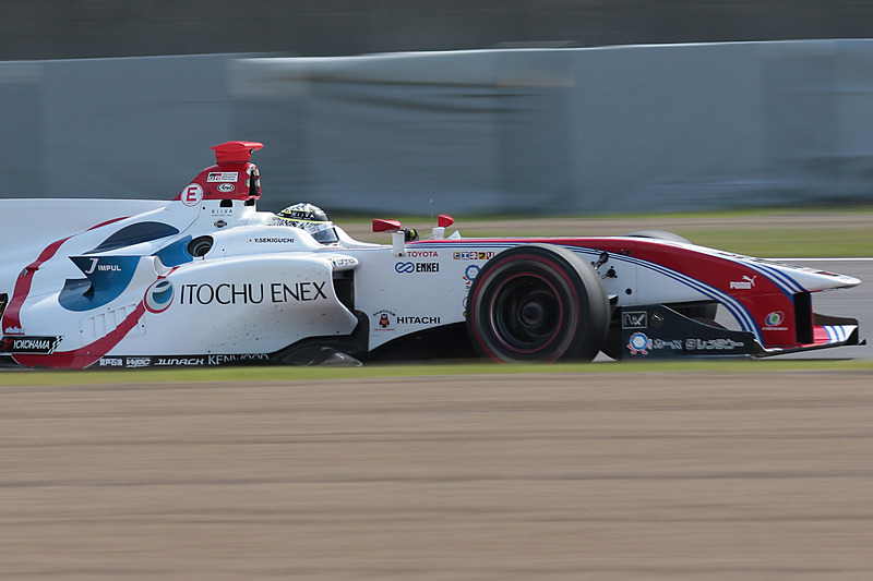 14位スタートながら2位に入った関口雄飛選手（19号車 ITOCHU ENEX TEAM IMPUL SF14/TOYOTA RI4A）