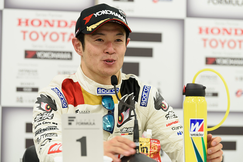 優勝した山本尚貴選手