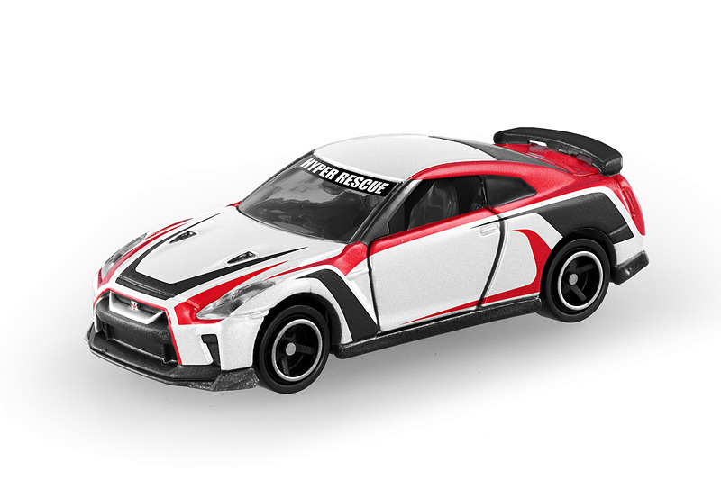 「機動救急警察専用車 NISSAN GT-R 救急ver.」