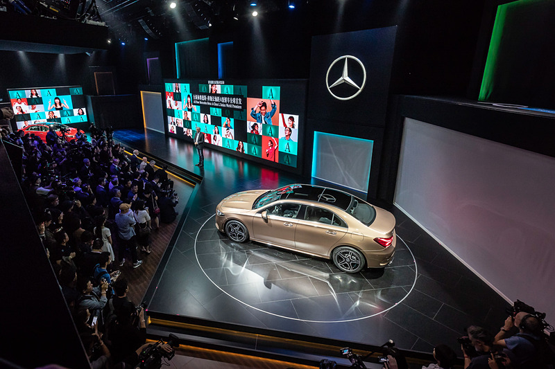 Aクラス L セダン