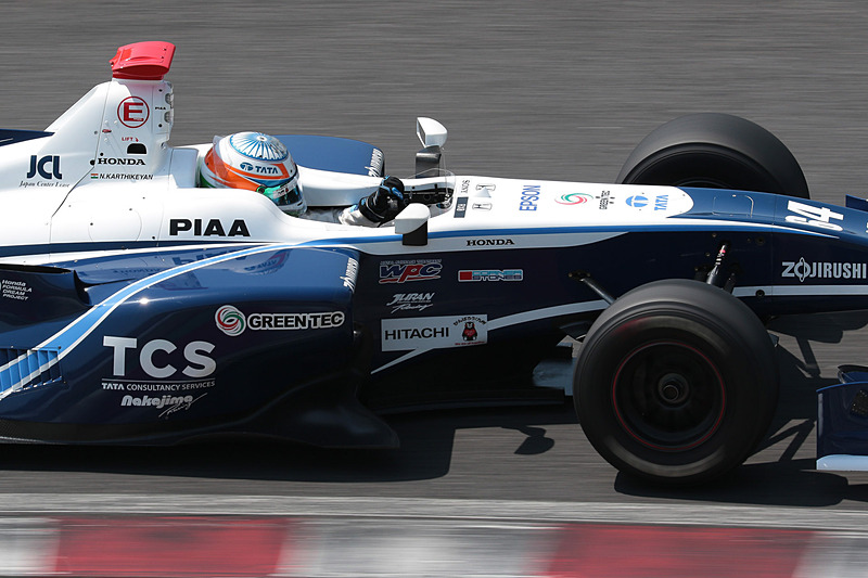 ナレイン・カーティケヤン選手がドライブする64号車 TCS NAKAJIMA RACING SF14/Honda HR-417E