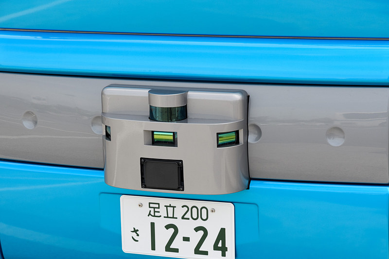 フロント部のミリ波レーダーやLiDAR