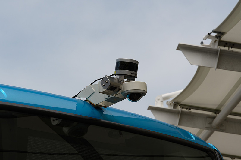 リア上部のカメラやLiDAR