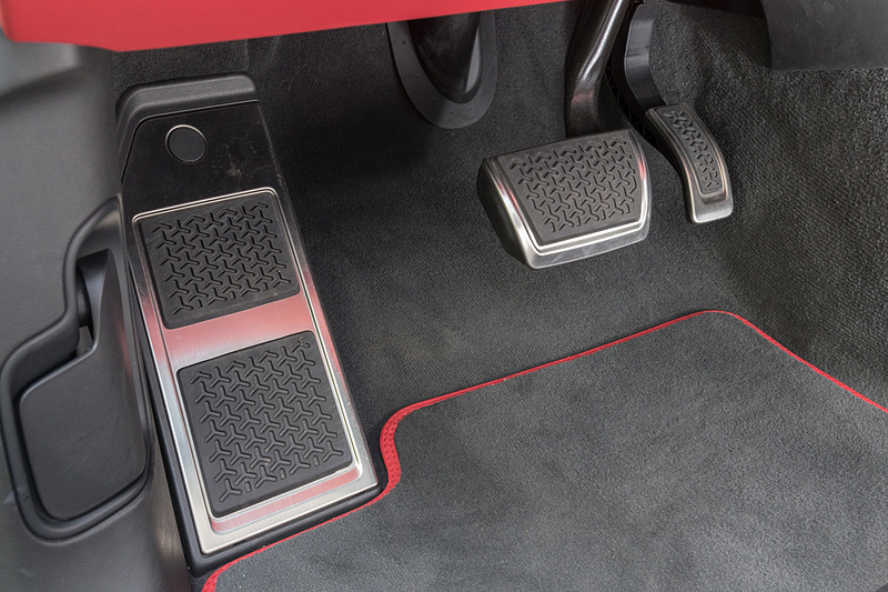 剛性感が高そうなペダルまわり