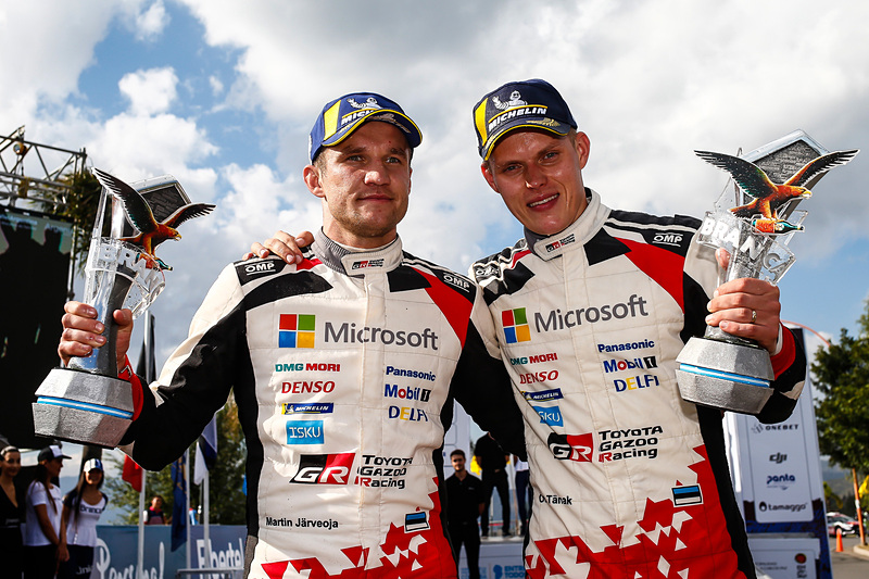 ヤリスWRC #8号車のマルティン・ヤルヴェオヤ選手（左）、オット・タナック選手（右）