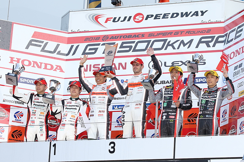 GT300のポディウム
