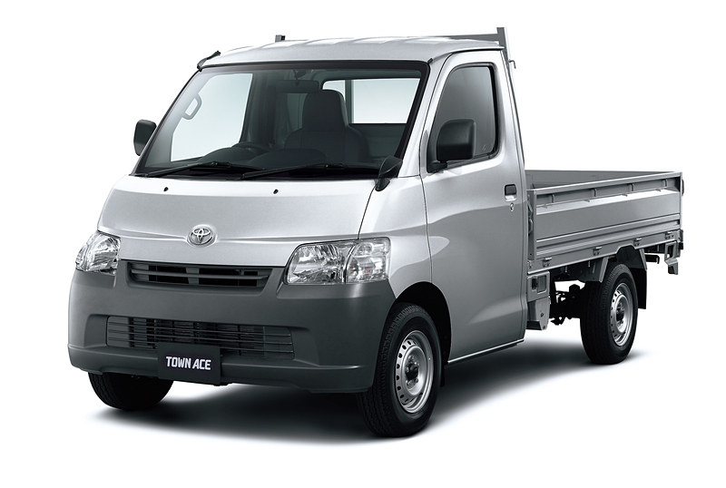 タウンエース トラック DX（2WD・4速AT）