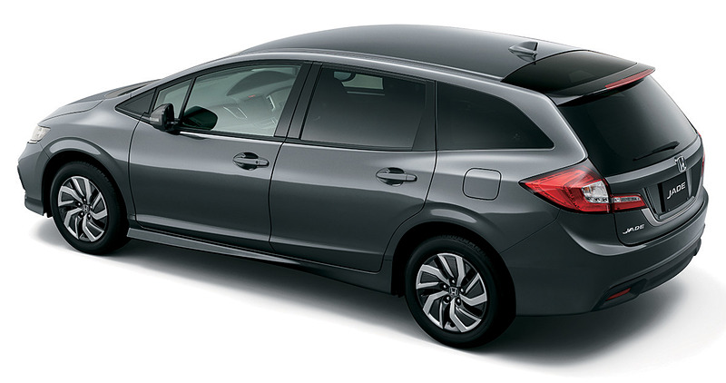 ボディサイズは4660×1775×1530mm（全長×全幅×全高。RSの全高は1540mm）でホイールベースは2670mm。車両重量は1430～1510kg