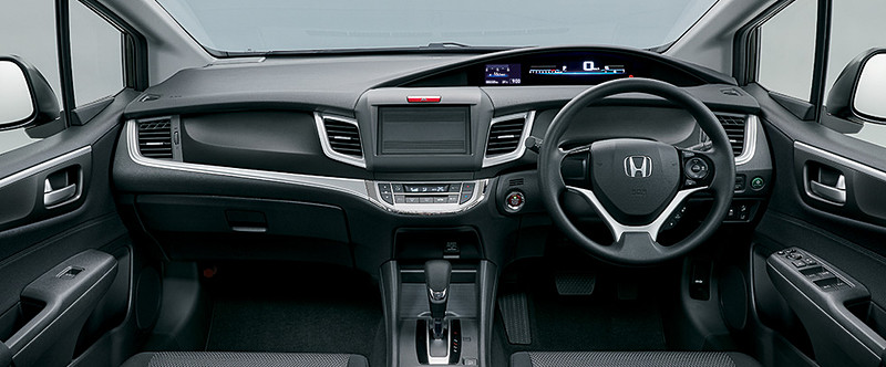 G Honda SENSINGのインテリア。内装色はブラック