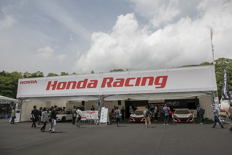 Hondaブース内にホンダアクセスのコーナーがある。SUPER GTでは毎戦出展しているので、観戦時はぜひ立ち寄っていただきたい
