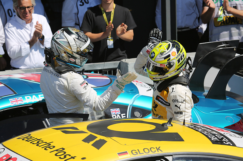 5周に渡るサイド・バイ・サイドのバトルを健闘しあうティモ・グロック（右）とガリー・パフェット（左）