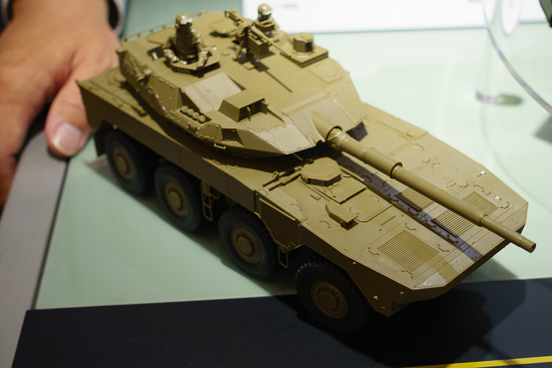 こちらは未塗装の素組み状態。模型は塗装がポイントということが分かる