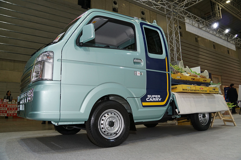 展示会場では野菜を搭載