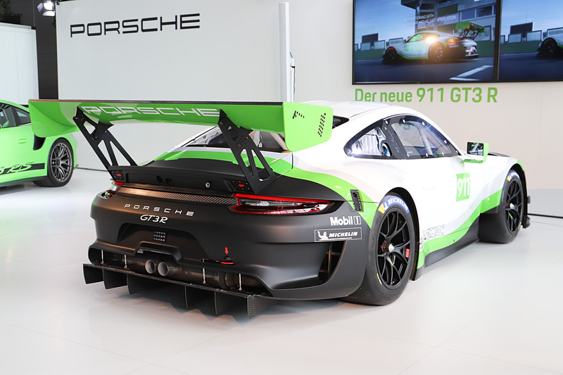 新型911 GT3 R