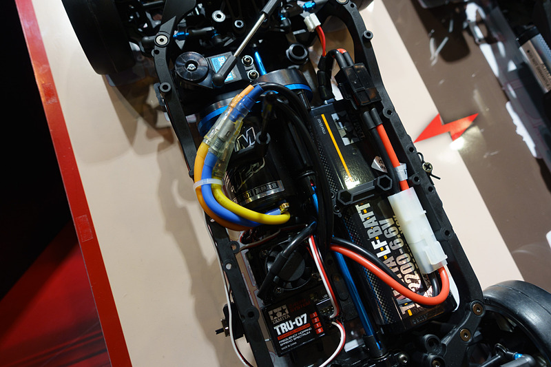 モーター前方配置