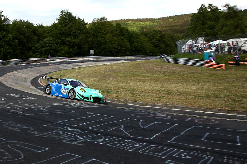 44号車Falken Motorsportsのポルシェ911 GT3R