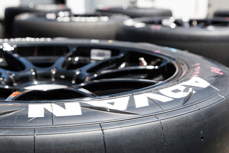 横浜ゴムのGT500クラス全車に採用されたフィン付きタイヤ