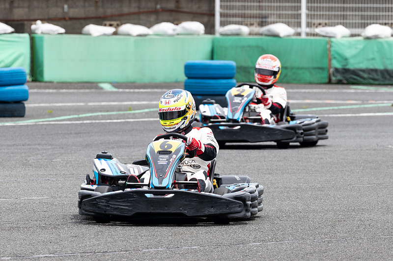 Car Watchチームは道上選手に助っ人依頼。「次お願いします！」と気軽に頼んでしまったが、よく考えると道上選手がノーギャラで乗ってくれるのはすごいことでした