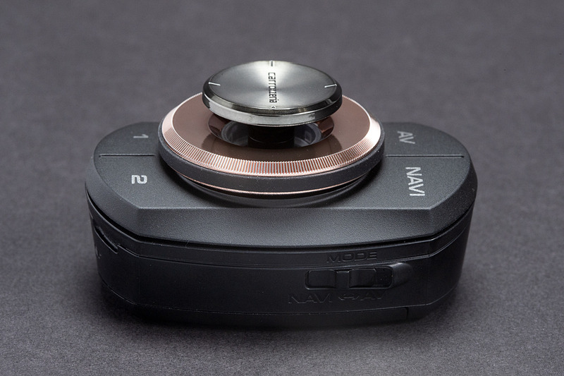 ローズゴールドメッキ以外は通常のスマートコマンダーと同様のデザイン