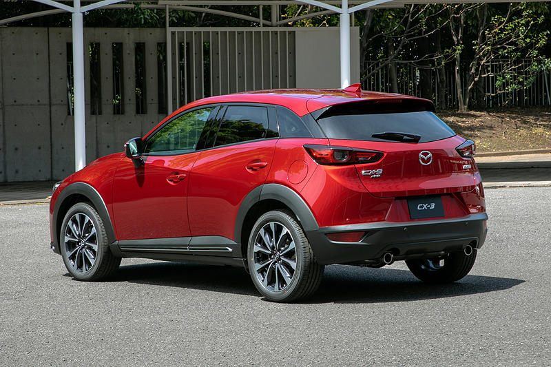 5月31日より発売される新型CX-3（XD L Package）。ボディカラーは「ソウルレッドクリスタルメタリック」