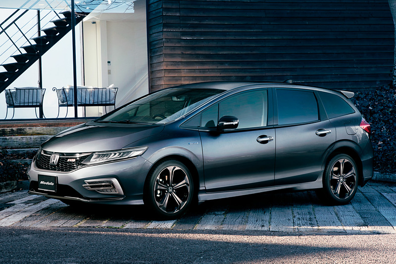 新型「ジェイド」のホンダアクセス純正アクセサリー装着イメージ