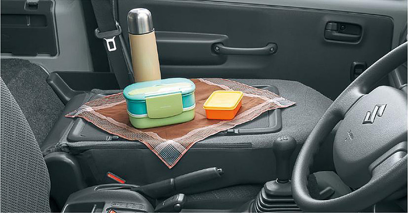 スーパーキャリイの助手席シートバックテーブル