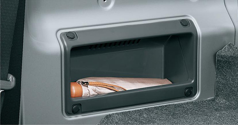 スーパーキャリイのシートバックスペースポケット（運転席側）