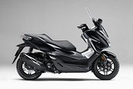 ホンダ、250ccクラスの新型スクーター「フォルツァ」 - Car Watch