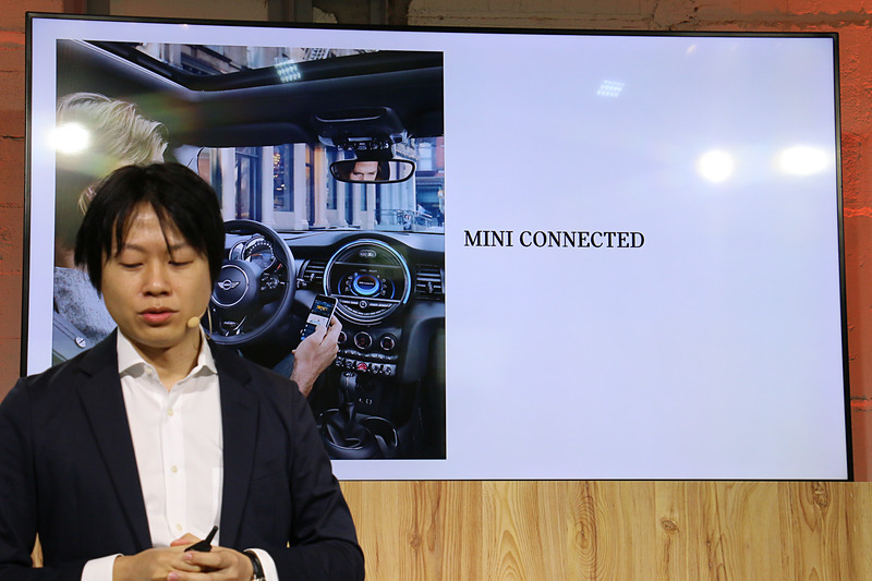 車載通信モジュールで周辺環境と接続し、サポートサービスによる安心感やオンライン対応による利便性向上を実現する「MINI Connected」を新採用