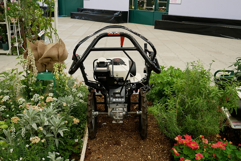 フロントロータリー式耕うん機「サ・ラ・ダ CG FFV300」