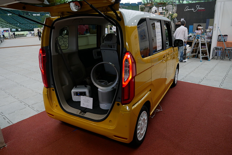 《BARBAPAPA》 COLLECTIONの全アクセサリーが装着されている