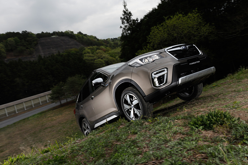 新型フォレスターで「e-BOXER」を搭載する「Advance」（プロトタイプ）