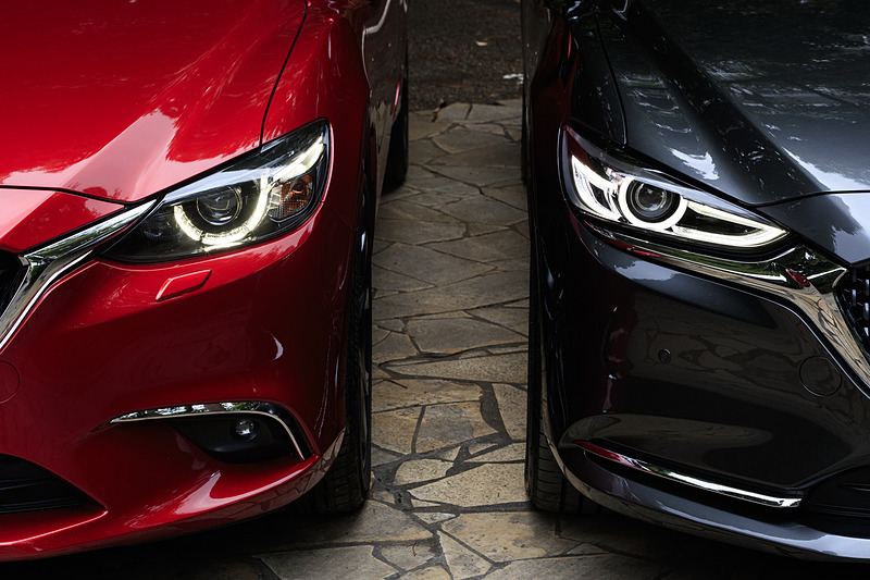 シグネチャーウイングとヘッドライトに注目