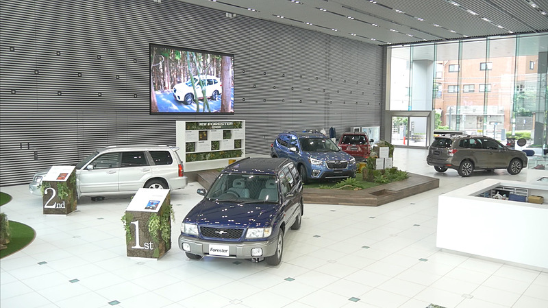 新型「フォレスター」（北米仕様）のほか歴代フォレスターが展示される「NEW FORESTER STUDIO」