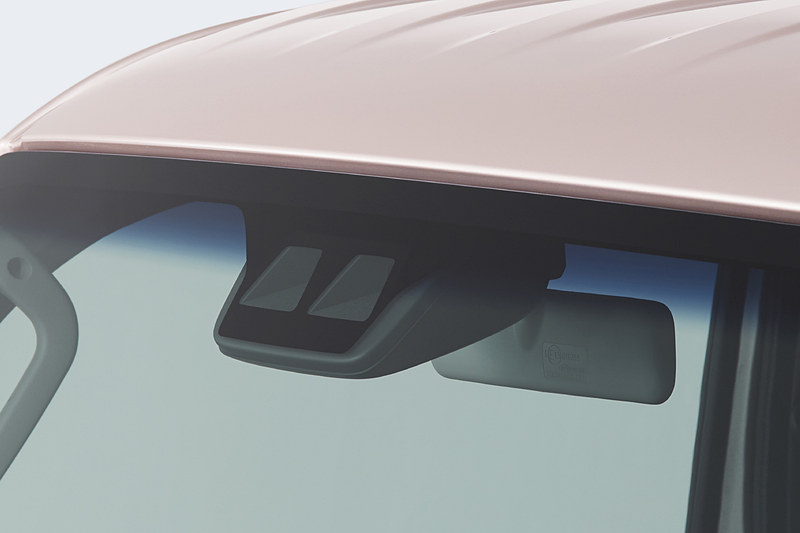 「ビューティパック」で追加されたフロントウィンドウの「トップシェイド機能」