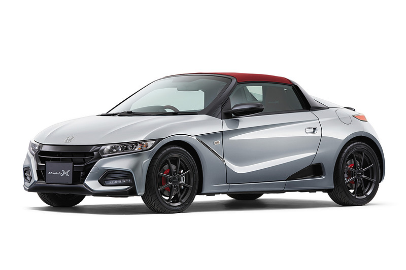 「S660 Modulo X」（アラバスターシルバーメタリック）