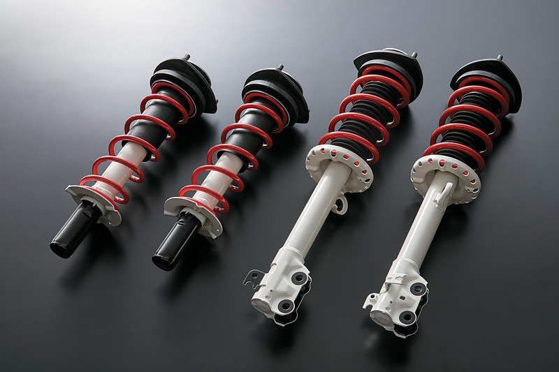 専用サスペンション（5段階減衰力調整機構付）