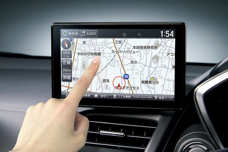 7.0型WVGA静電容量式タッチパネルを採用