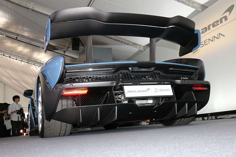 ボディサイズは4744×2051×1229mm（全長×全幅×全高。全幅はミラー格納時）、ホイールベースは2670mm。車両重量は1198kg