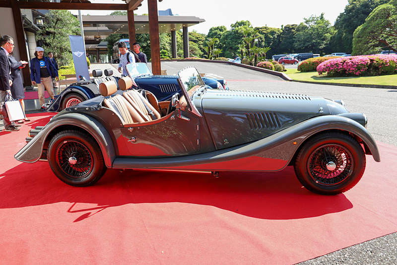 屋外に展示されていた4/4