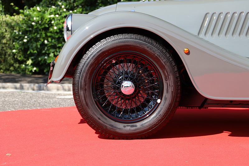 屋外に展示されていた4/4